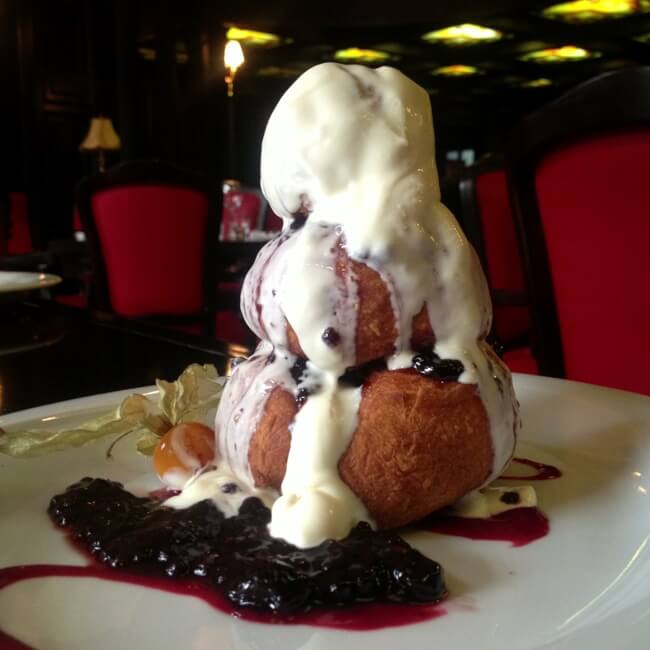 Papanasi Romanian Doughnut Papanasi Romanian Doughnut