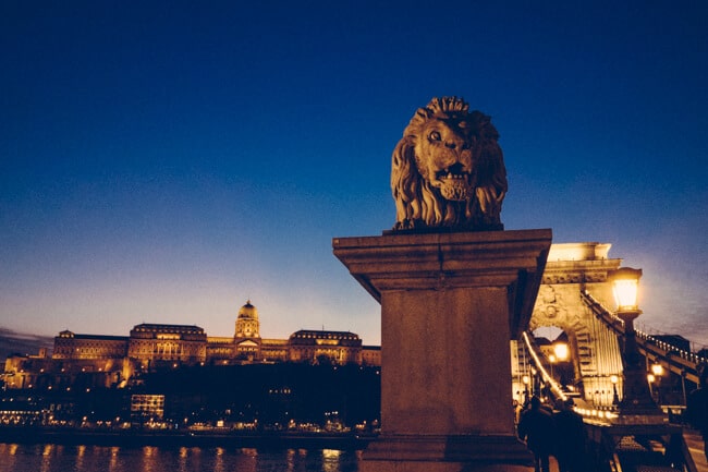 Chain Bridge & Buda Castle